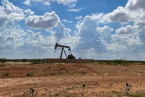 Trump Claims US Majority Control Over 65 Billion Barrels of Venezuelan Oil — 'Biggest Oil Deal in World History'