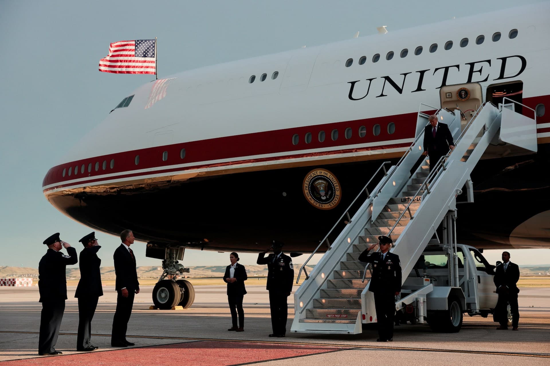 Trump Confirmed the Qatar Plane Lacks Full Defense. His DOJ Subpoenaed the Reporters Who Found It.